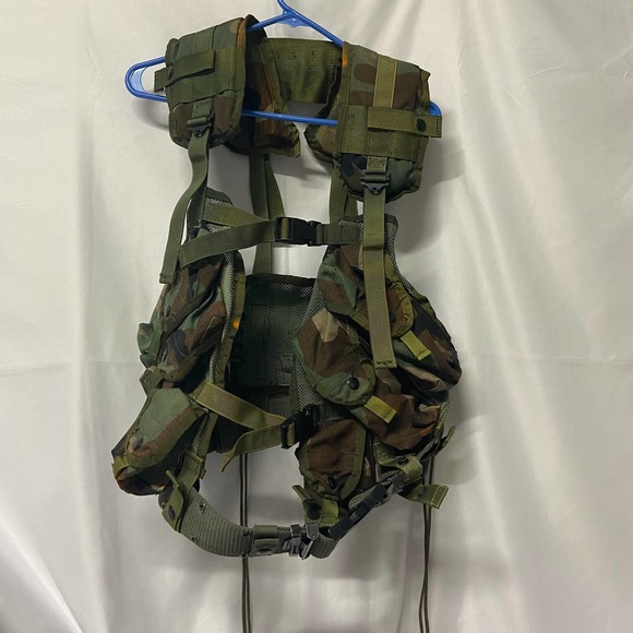 US Tactical Vest Load Bearing Camouflage - Picture 1 of 6